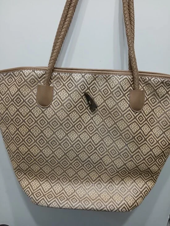 Neiman Marcus Woven Tote - Picture 5 of 9